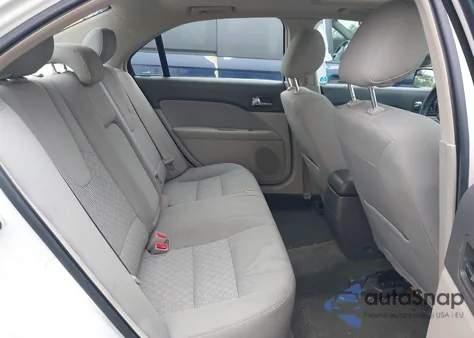 2012 Ford Fusion Se z USA, uszkodzony, nr VIN 3FAHP0HA7CR123204